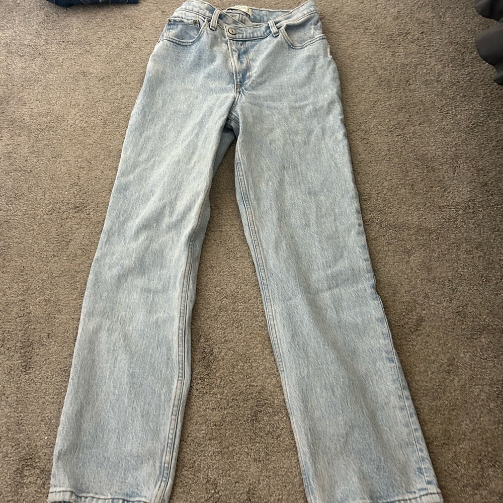 Abercrombie & Fitch Women's Light Wash Straight Leg Jeans